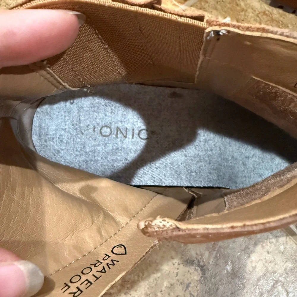Vionic Wilma Nubuck Leather Waterproof Ankle Boots Toffee Brown Women Size 9